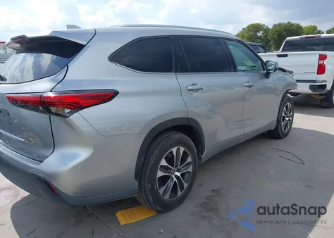 2021 Toyota Highlander Xle from USA, damaged, VIN 5TDGZRAH9MS040657